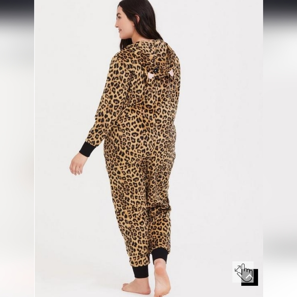Torrid Cheetah Print Fleece Full Length Cat Ear Lounge Onesie/Costume Size 1/2 - Picture 14 of 14